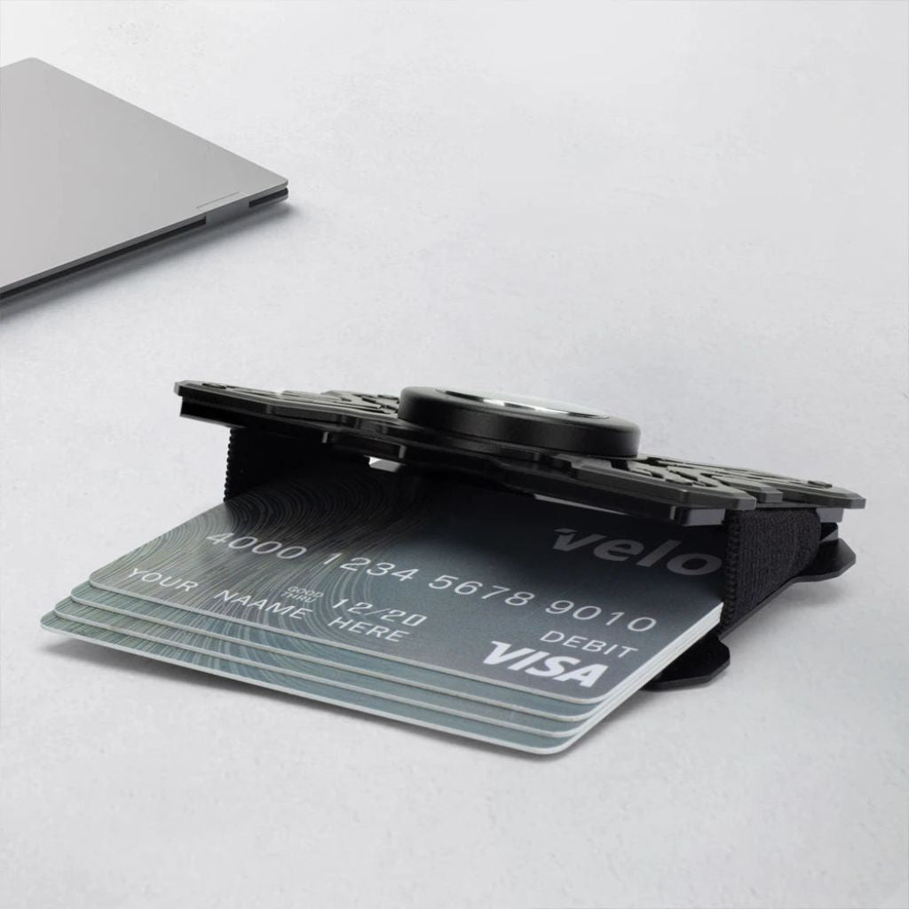 Carbon AirTag Wallet