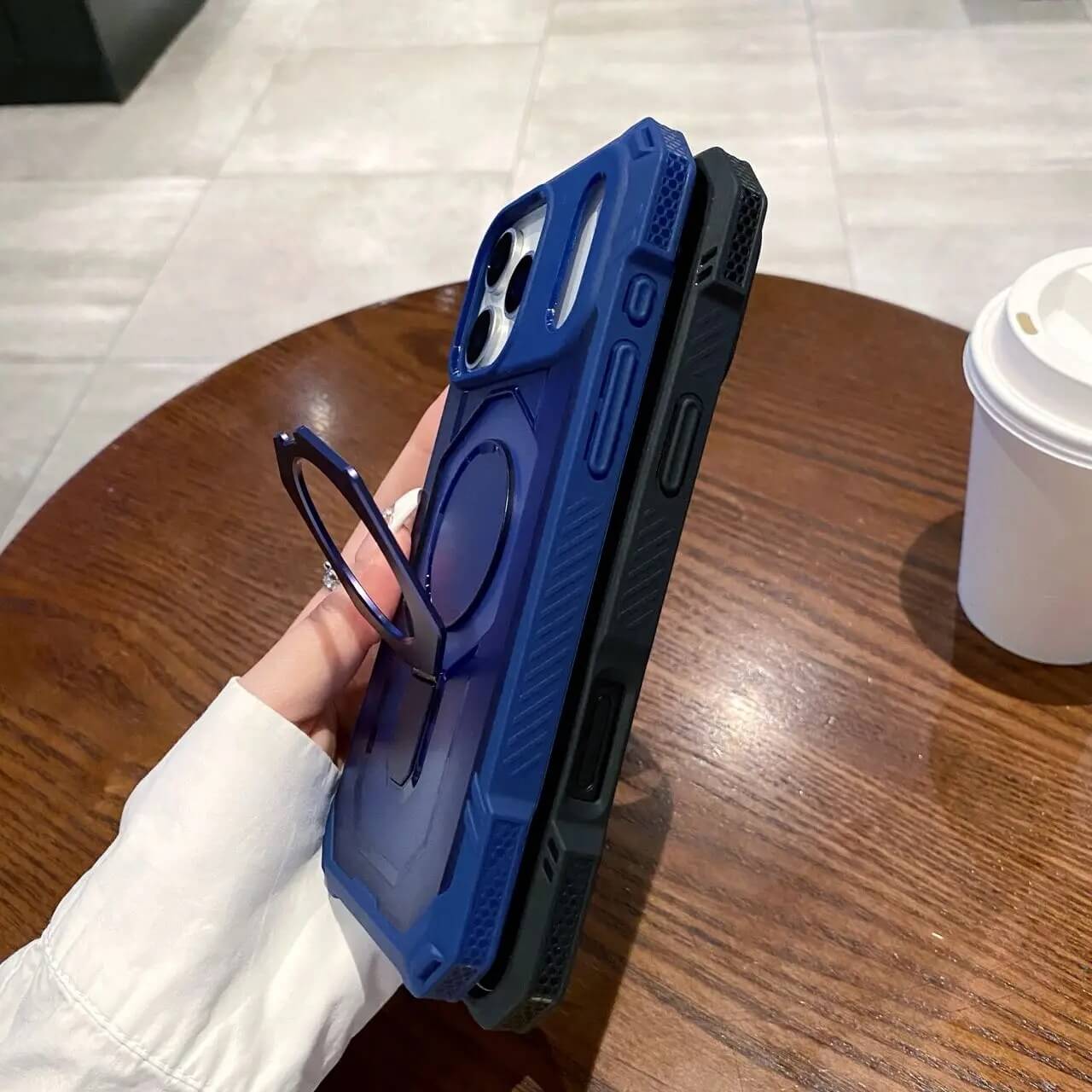 NOVAGEARĀ® ArmorMatte MagSafe