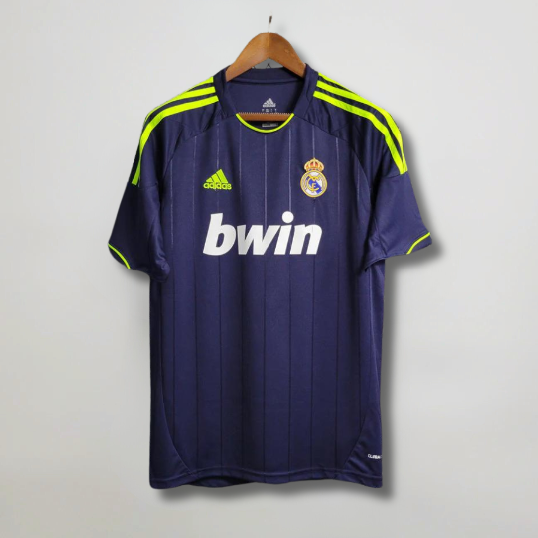 KakÃ¡ Real Madrid Away Jersey 2012/13